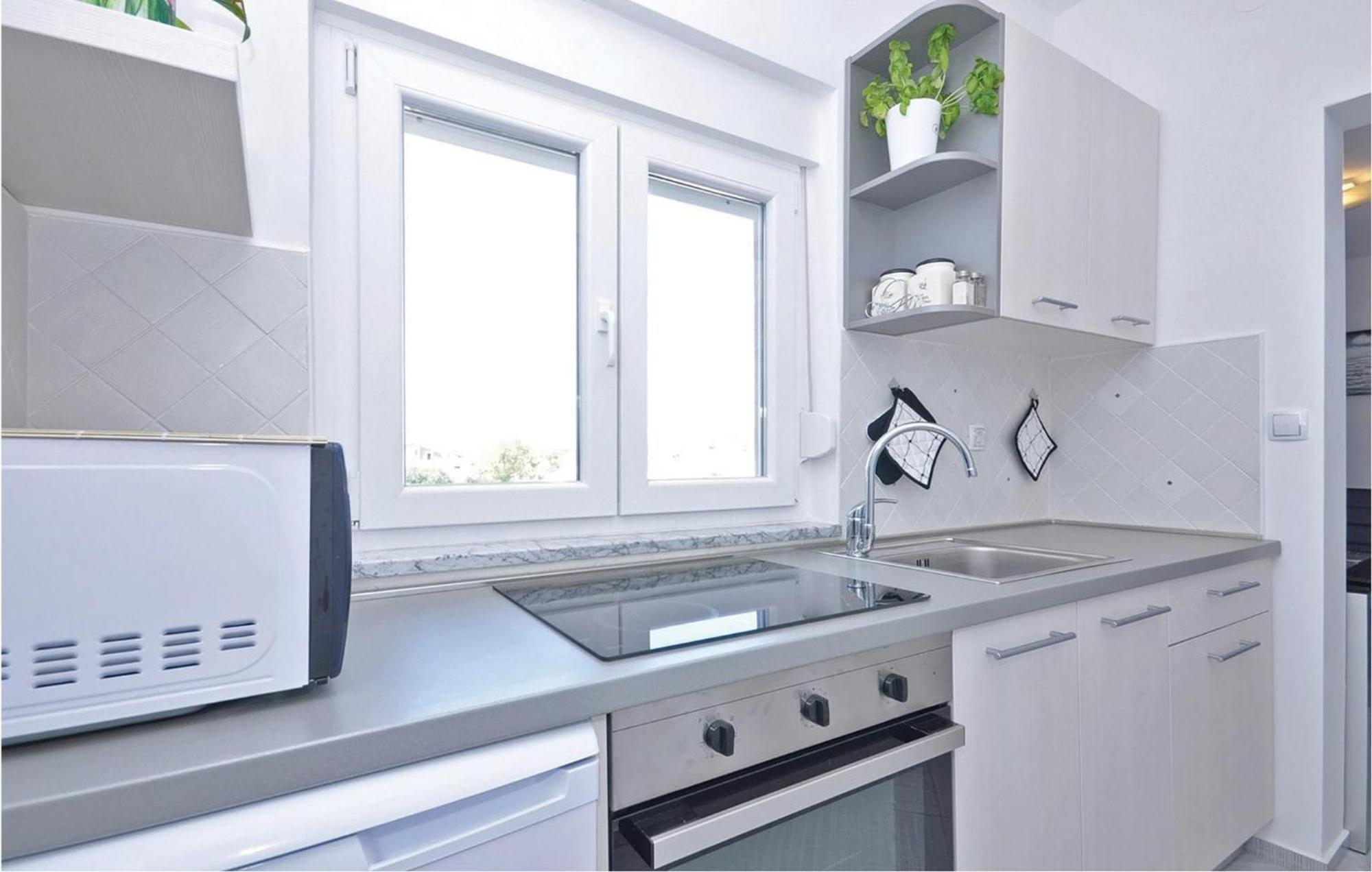 1 Bedroom Cozy Apartment In Bibinje Exterior photo