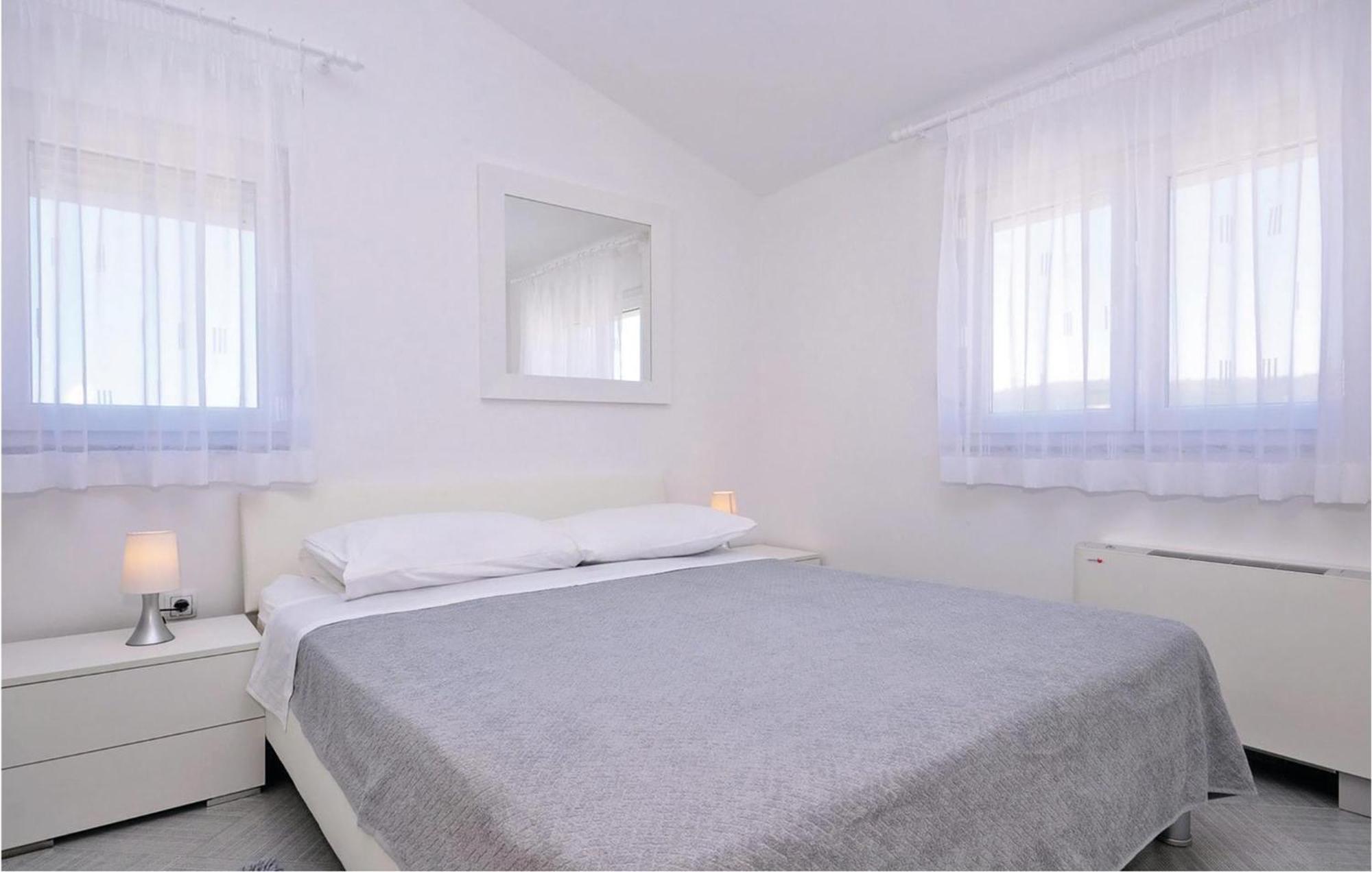 1 Bedroom Cozy Apartment In Bibinje Exterior photo